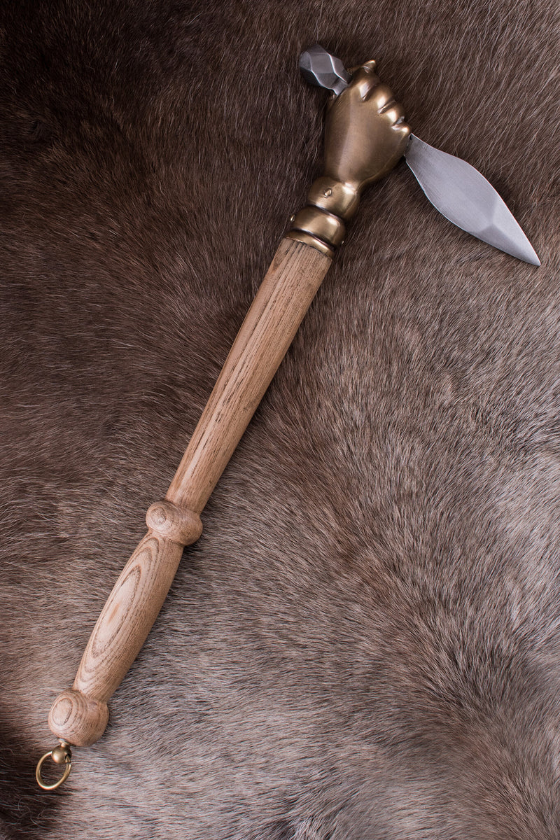 Stridshammer, rytterhakkepik, 16. århundrede, halvskarpt 