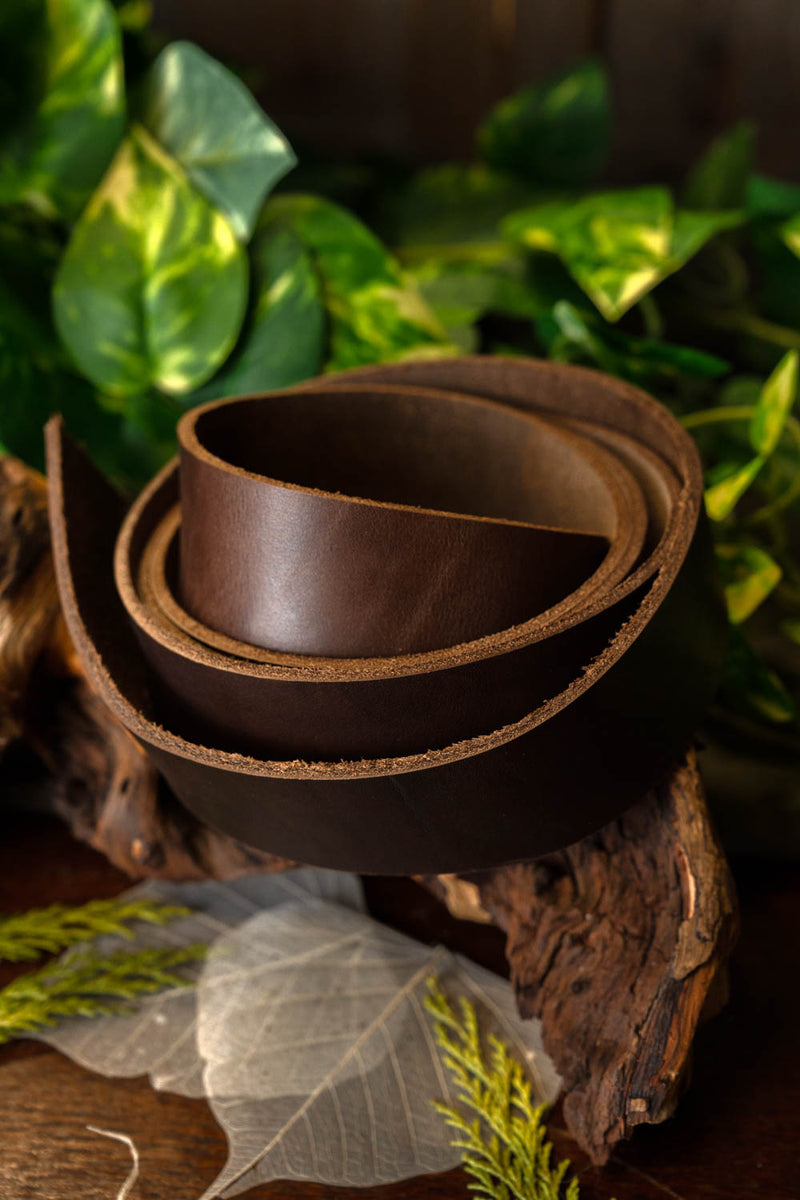 Leren riemband 30 mm / 130-140 cm bruin