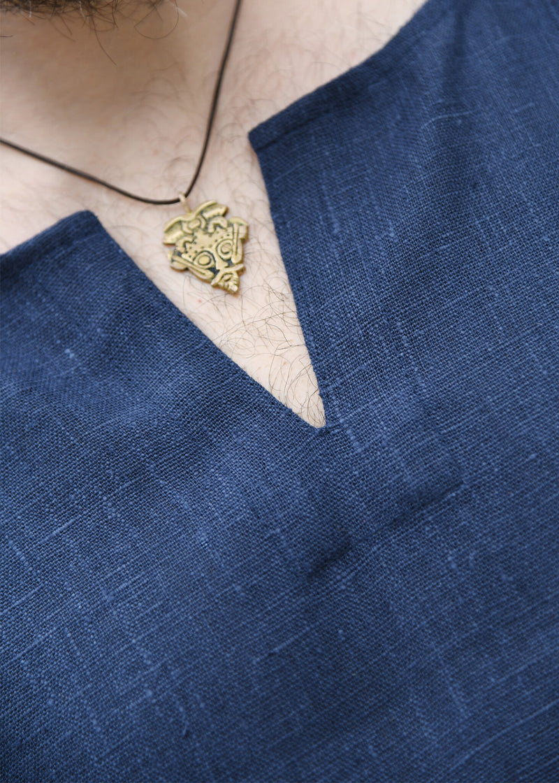 Middeleeuwse linnen tuniek, blauw