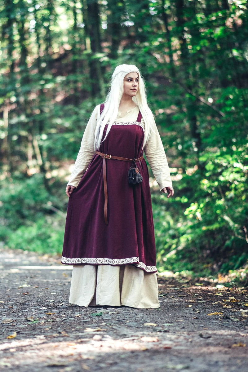 Hangeroc Svanhild, rood