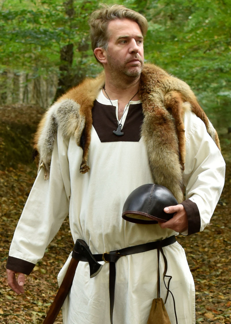 Historische Haube, Leder, braun 