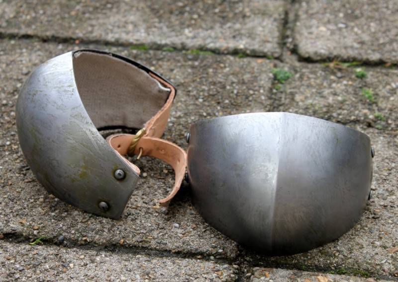 Early couters, elbow armor, 1.6 mm