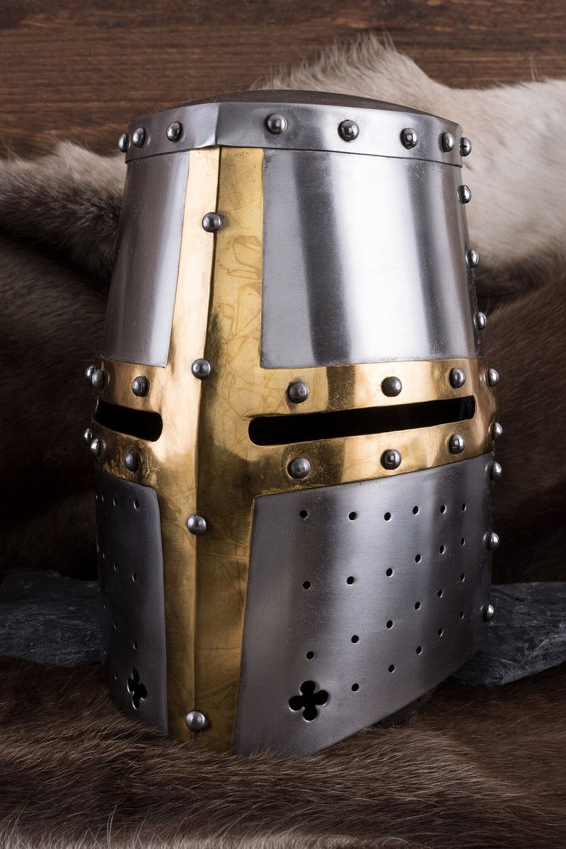 Tempeliershelm met messingen kruis, 1.6 mm