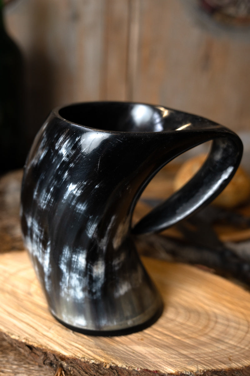 Viking mok Ivar met riemhouder