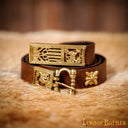 Mittelalterliche Leder Gürtel mit messing Gürtelbeschlag, braun 