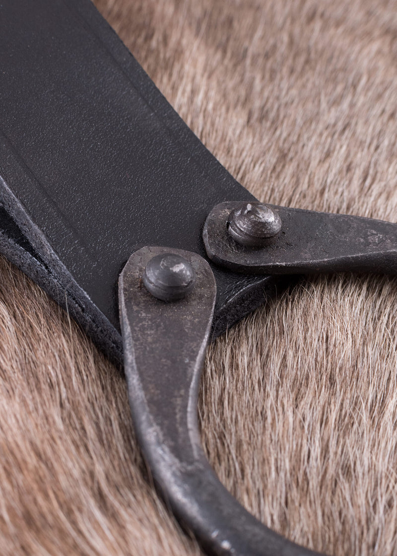 Authentic axe holder for belt