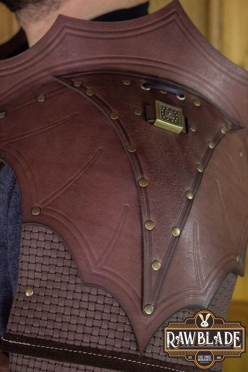 Edekan Pauldrons, Bruin