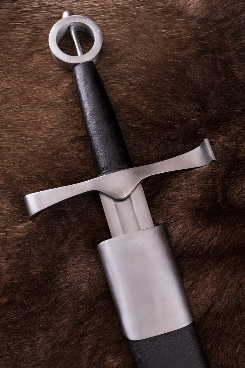 Ierse eenhander met ringpommel, semi-scherp