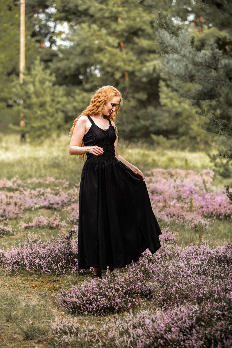 Ubierz Aibell, czarny