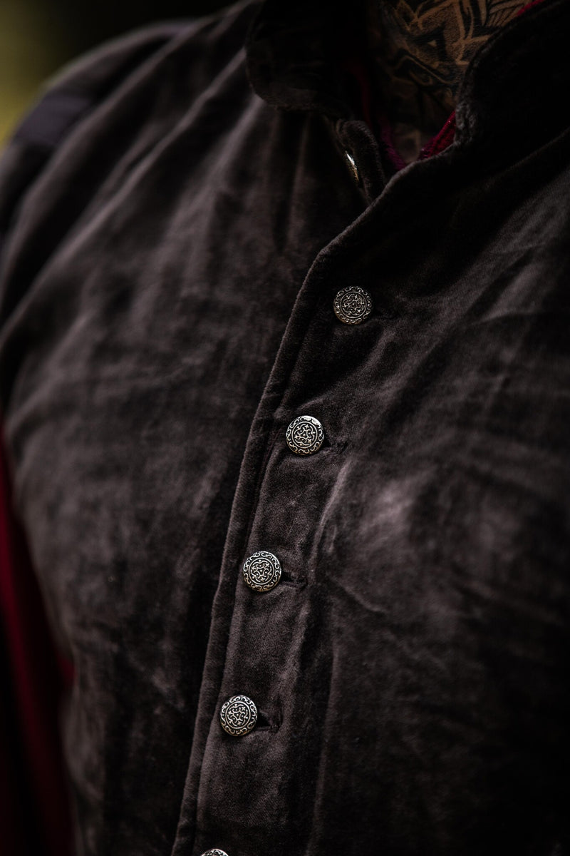Velvet doublet with metal buttons, brown