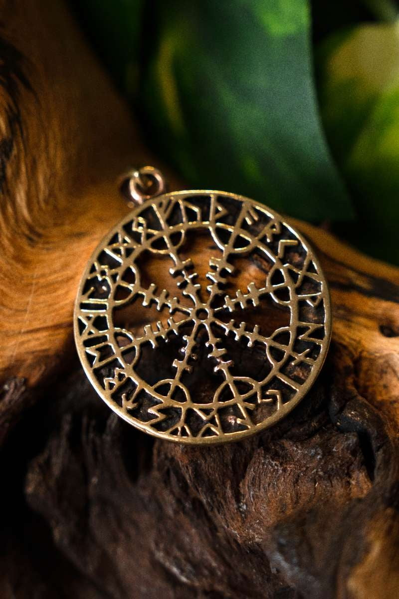 Viking hanger Aegisjalmur, brons