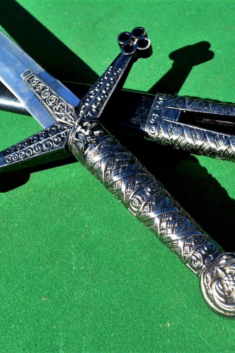 Skotsk dolk med bikubemønster, halvskarpt 