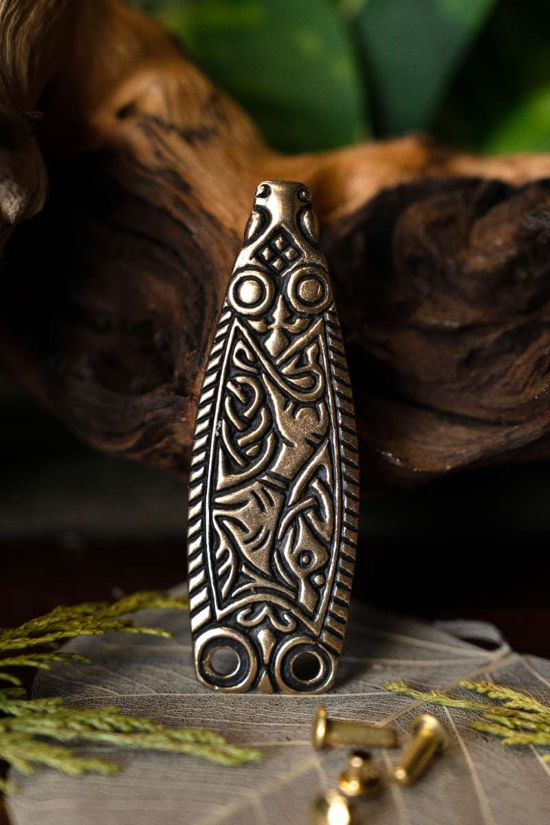 Anglo -Saxon Belt End Treghiddle