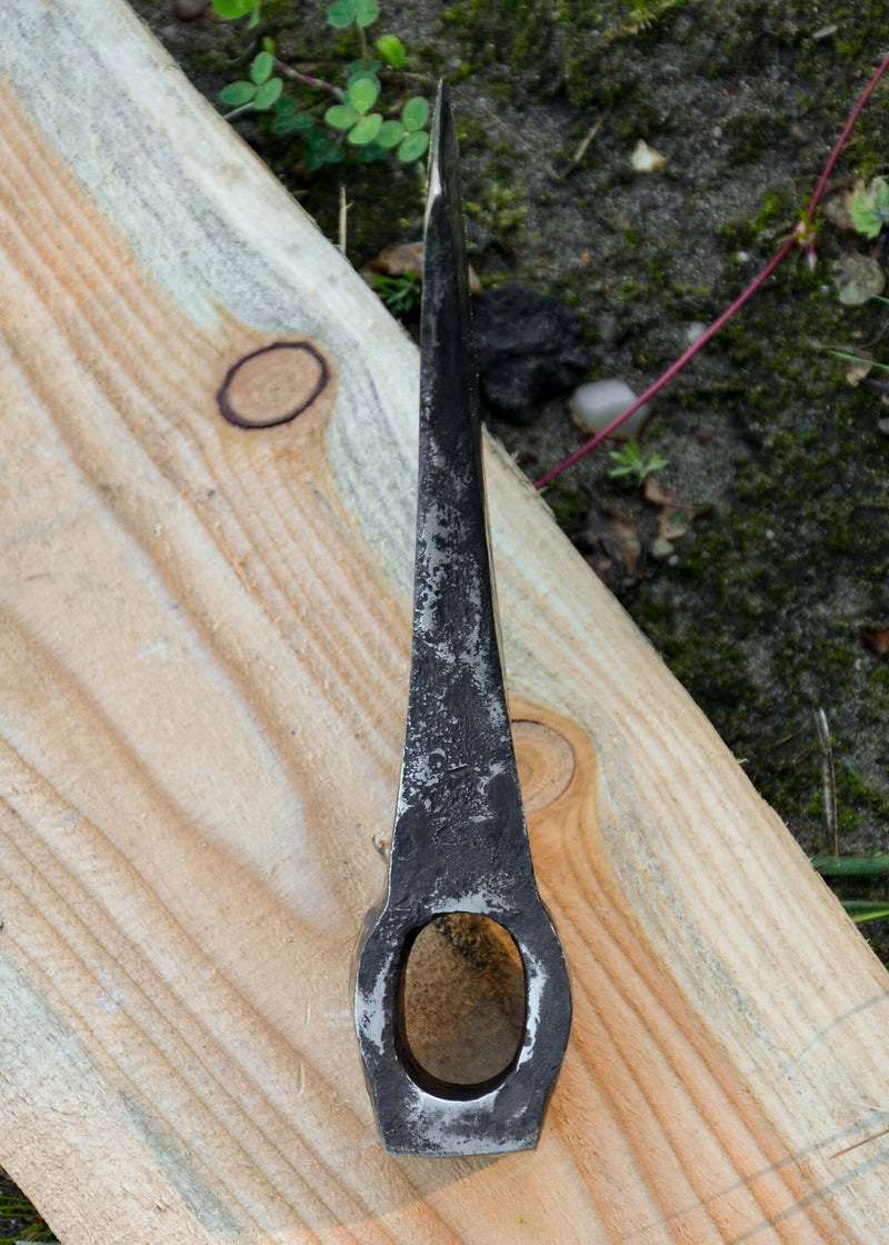 Deens vikingbijlblad, type M, semi-scherp