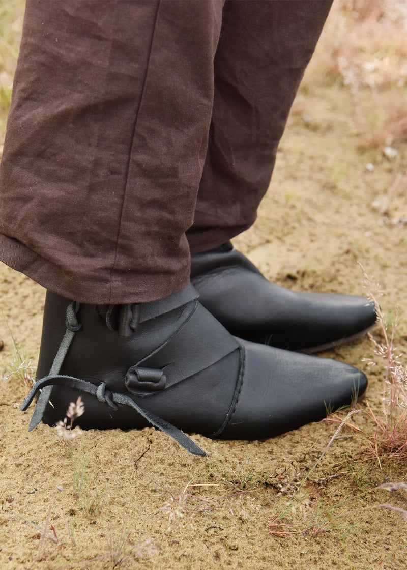 Viking schoenen Jorvik met nagels, zwart
