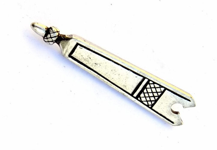 extremo del cinturón medieval (1350-1500), plateado 