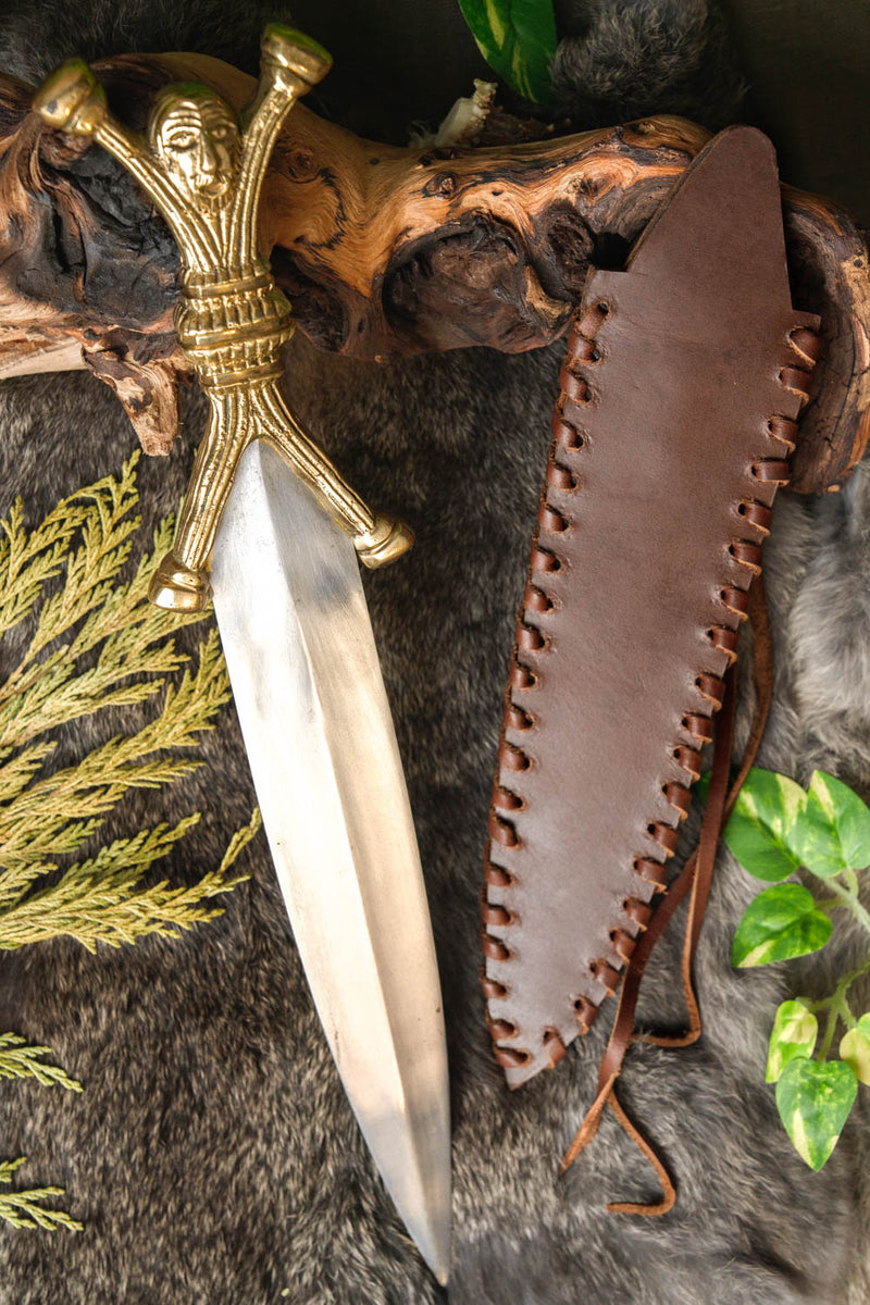 Keltisch anthropomorfisch dolk, semi-scherp