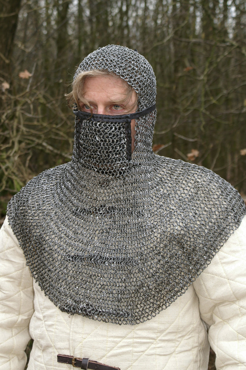 Maliën coif met vierkanten ventail, ronde ringen - ronde klinknagels, 8 mm