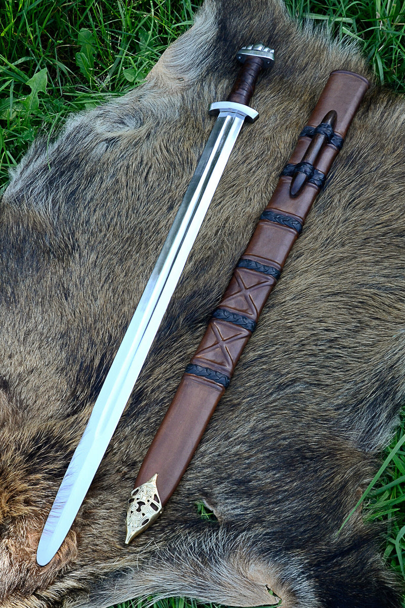 10e eeuws Vikingzwaard, bot (battle-ready)