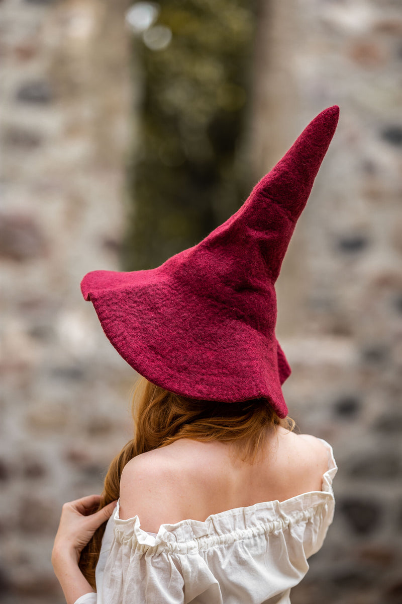 Heksehat, rød, uldfilt 