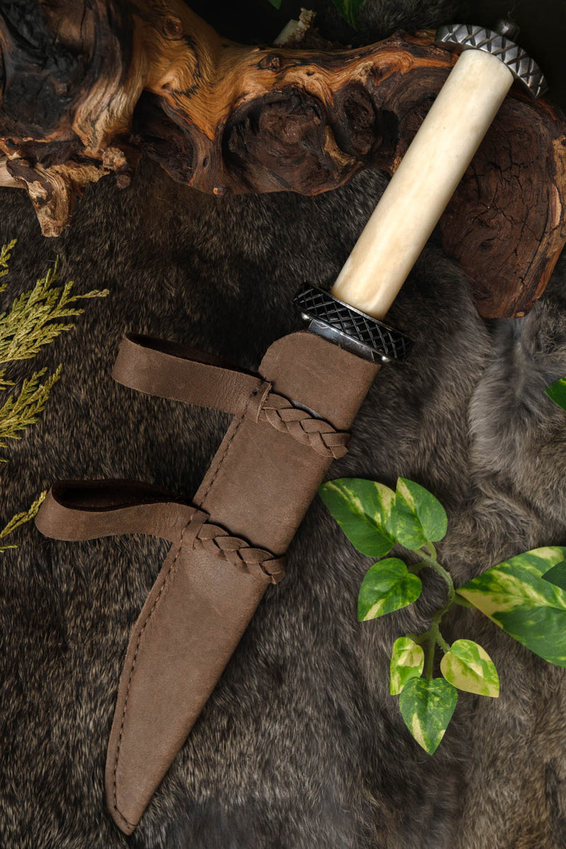 Seax Eriksson, semi-scherp
