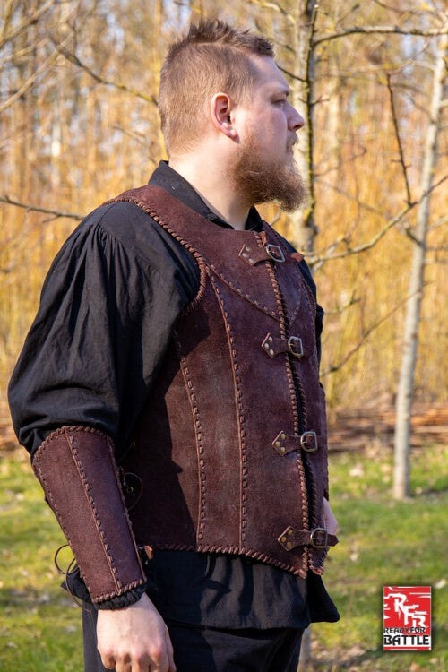 Brigandine met riemen, bruin