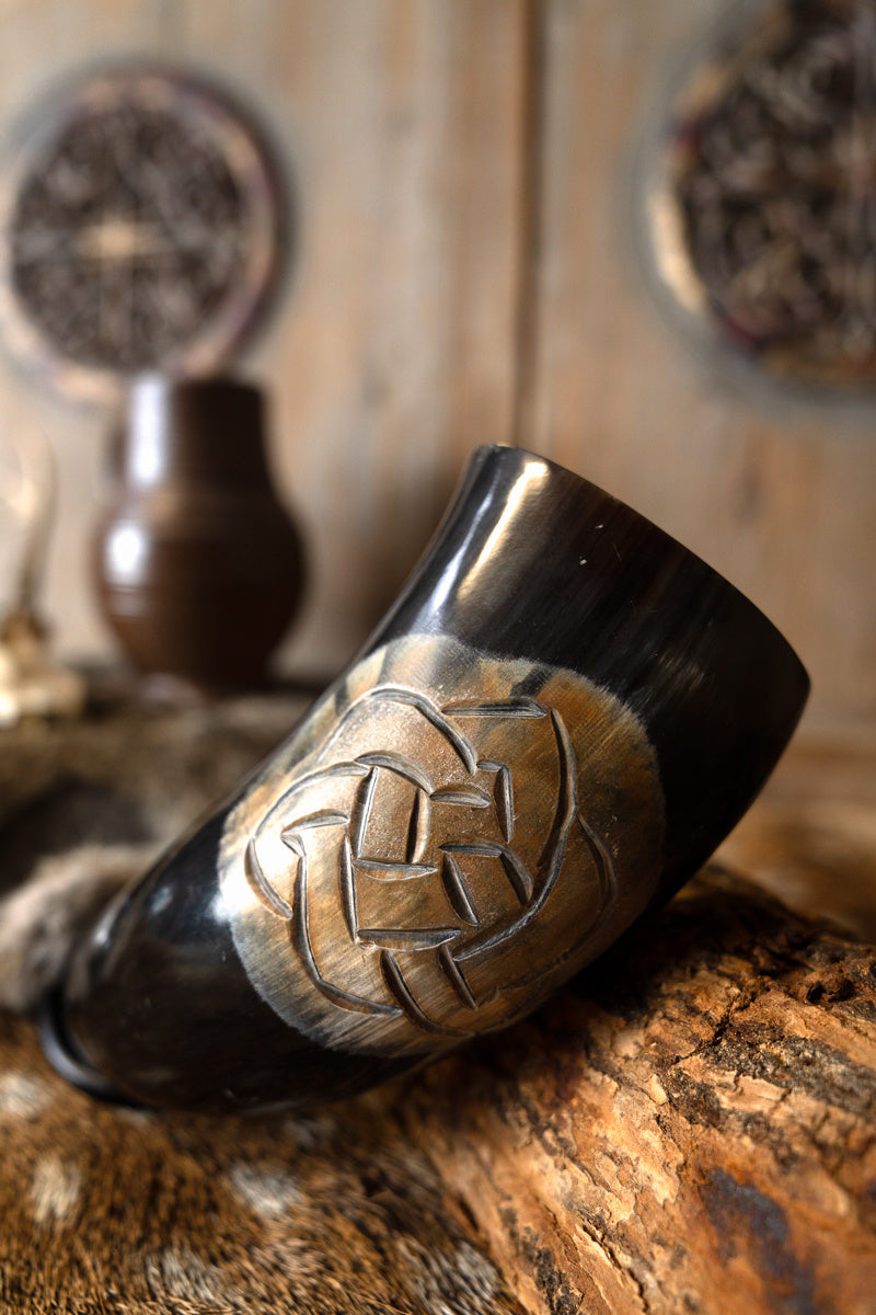 corno per bere celtica con motivo a nodo, 300-500 ml 