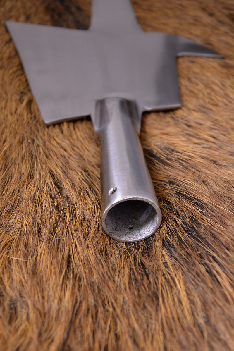 15e eeuwse hellebaard, semi-scherp