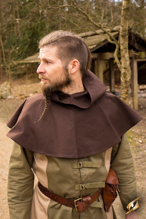 Middeleeuwse kaproen Walt, bruin