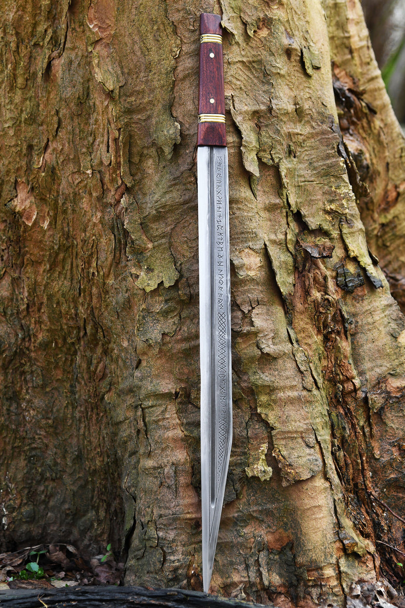 Sax British Museum, semi-scherp