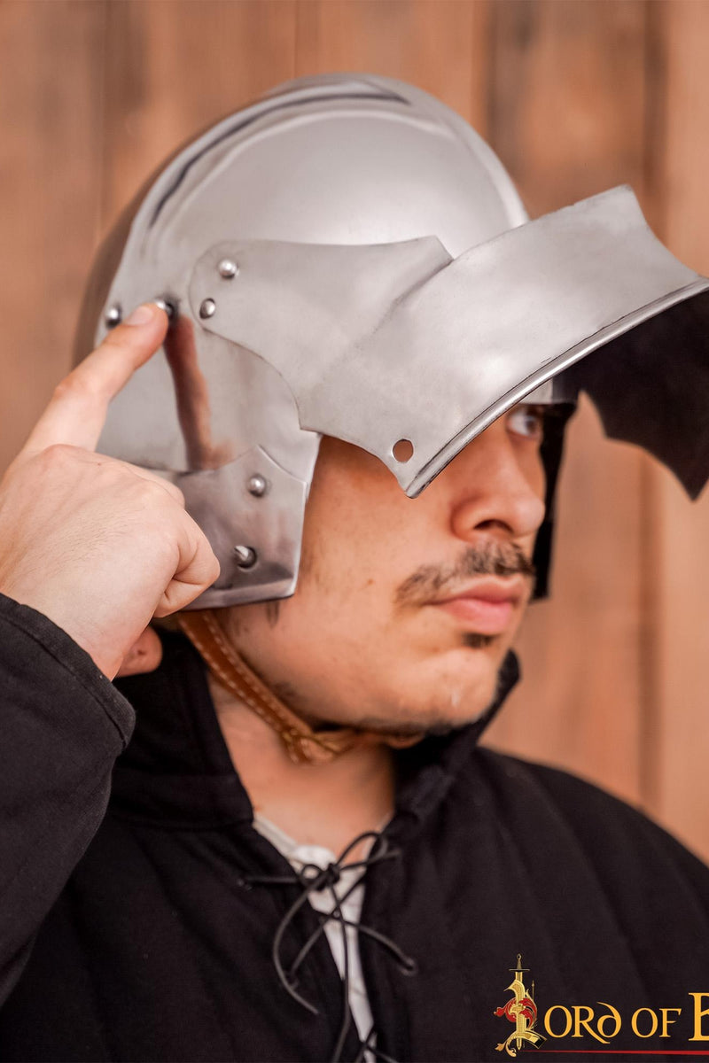 Duitse sallet met nekbeschermer, 2 mm (battle-ready)