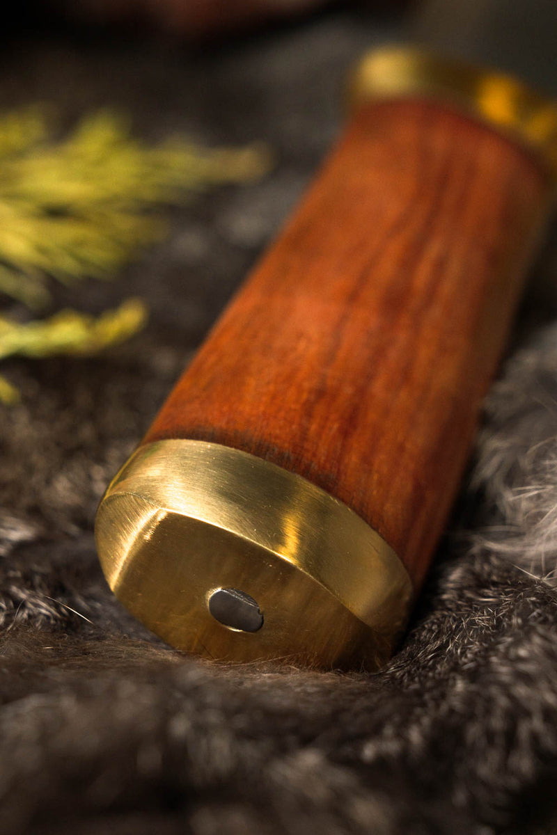 AngloSaksische broken-back sax, semi-scherp