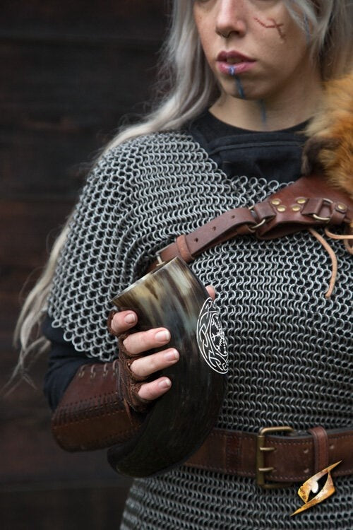 Viking drinkhoorn Aegisjalmur, donker, 500-650 ml