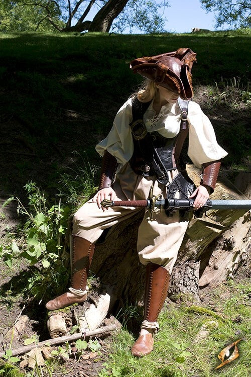 Tricorn Blackbeard, brown