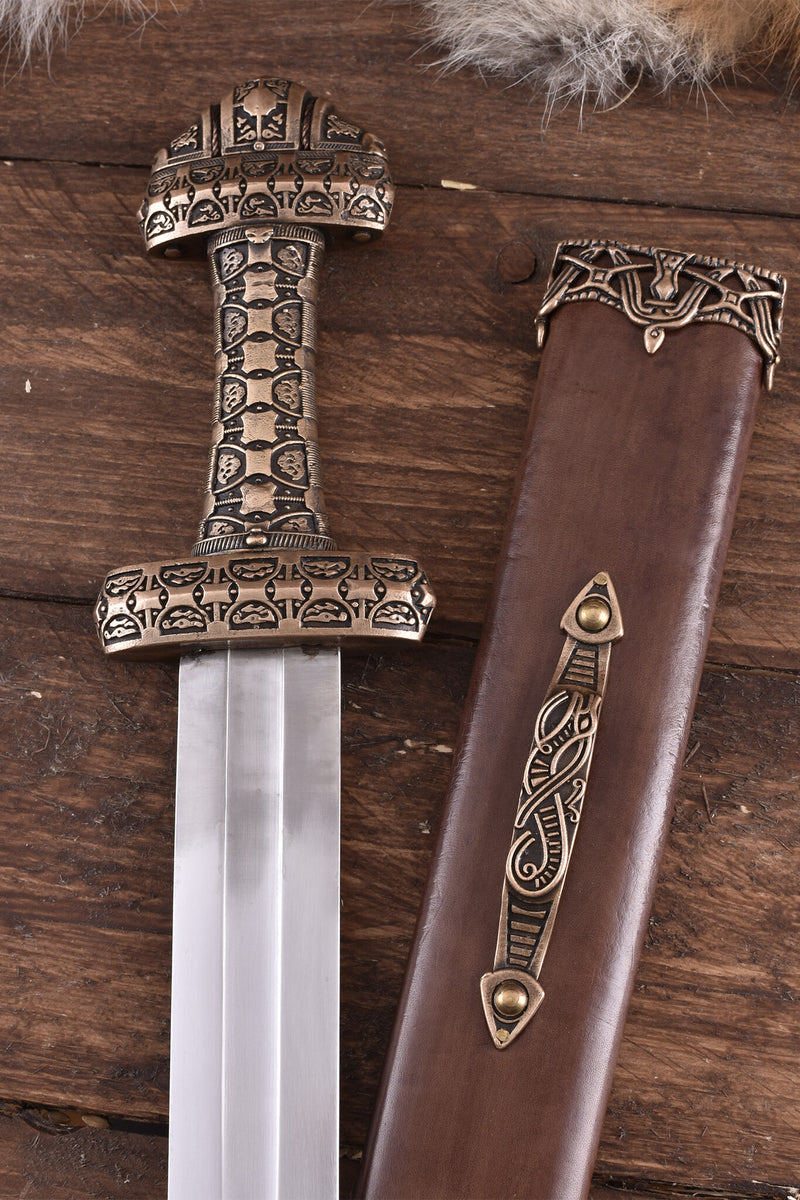 Espada vikinga isla Eigg, tipo Petersen D, semi-afilado 