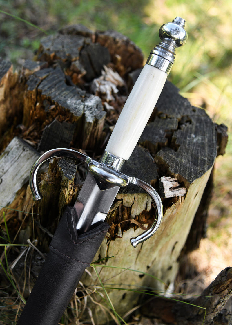 Main-gauche with bone handle, semi-sharp