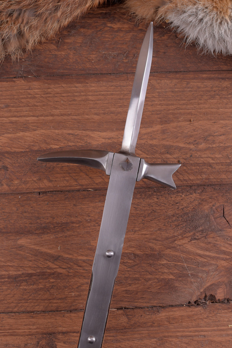 Paalbijl bec de corbin, semi-scherp