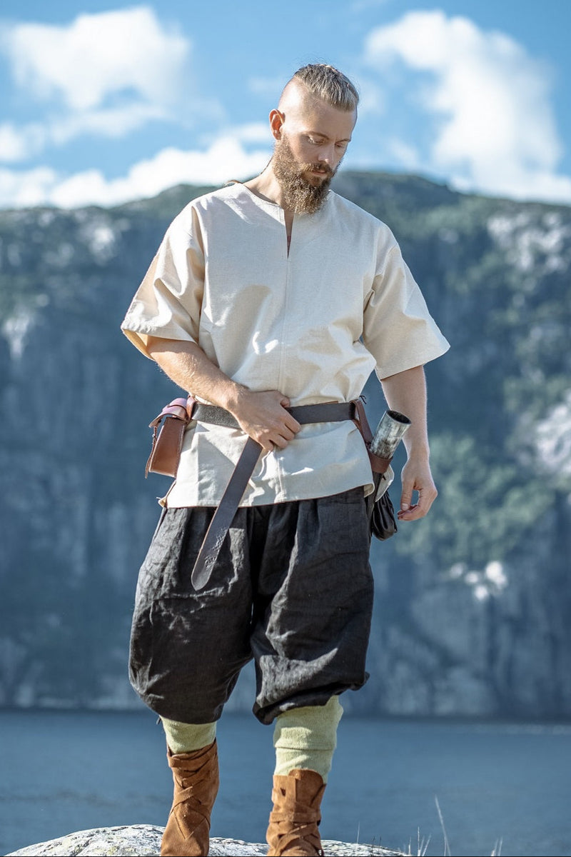 Tuniek Uhtred, crème