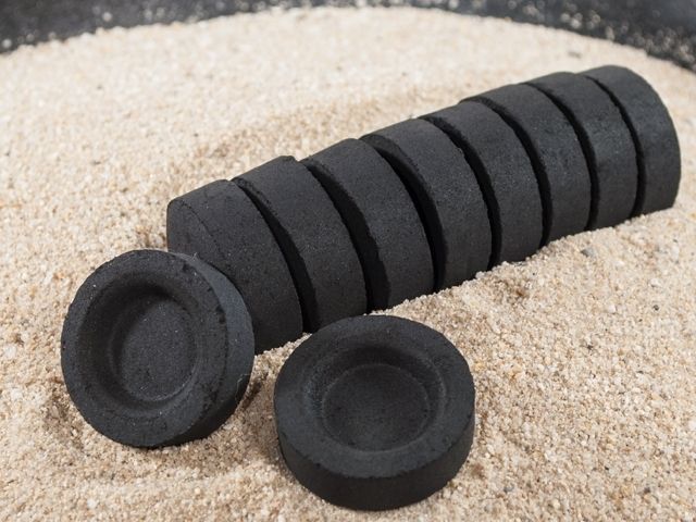 Ronde wierookkooltjes