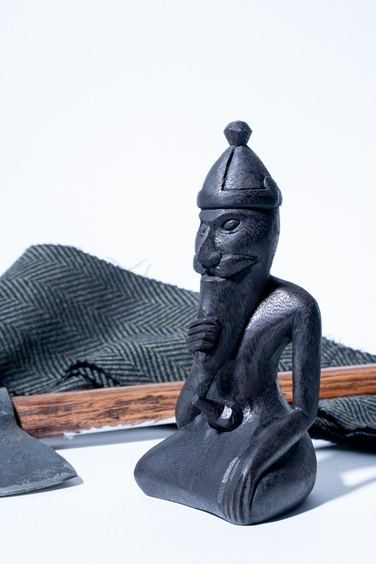 Houtsnijwerk Viking god Freyr