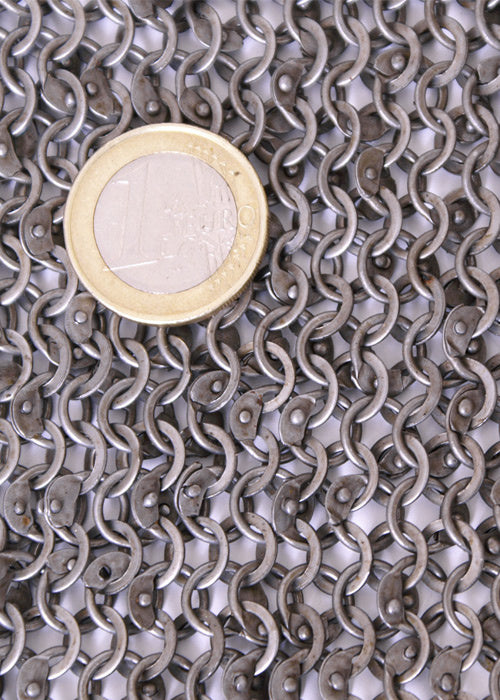 Chainmail shoulder doubling for lorica hamata, round rings-round rivets, 6 mm