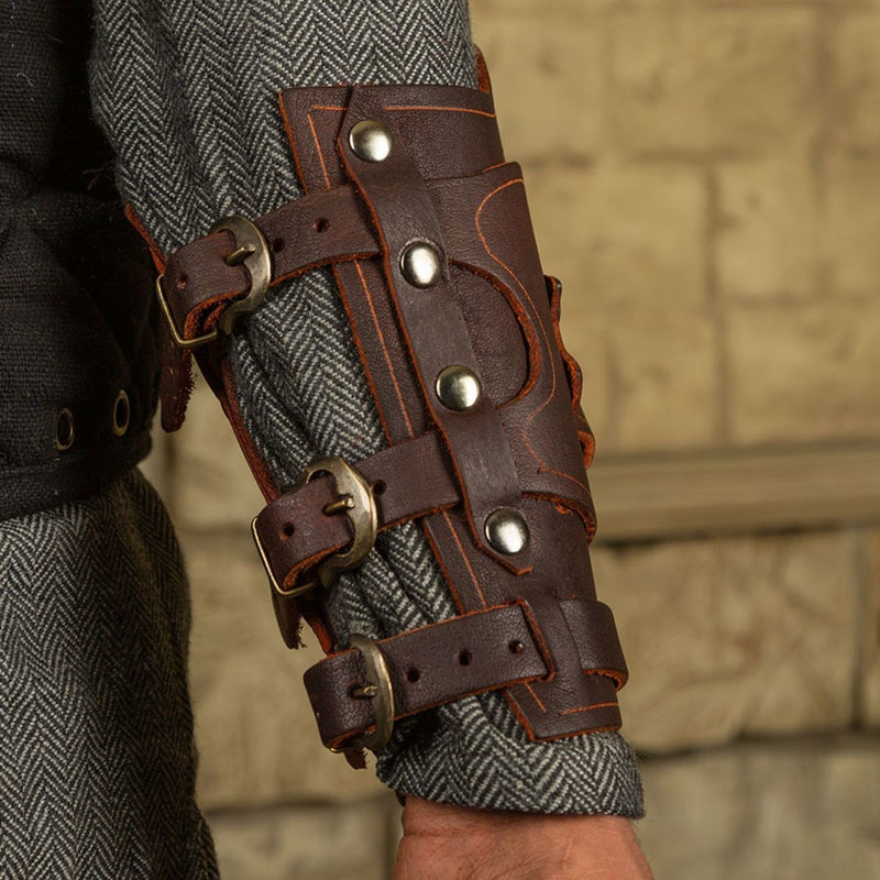 Geralt bracer voor flesjes, onderarmbeschermer, bruin, links