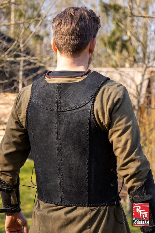 Brigandine z paskami, czarny