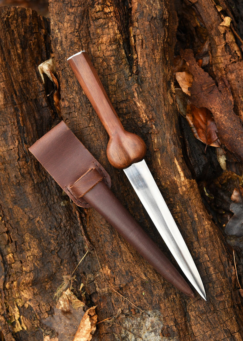 Klotendolk, semi-scherp