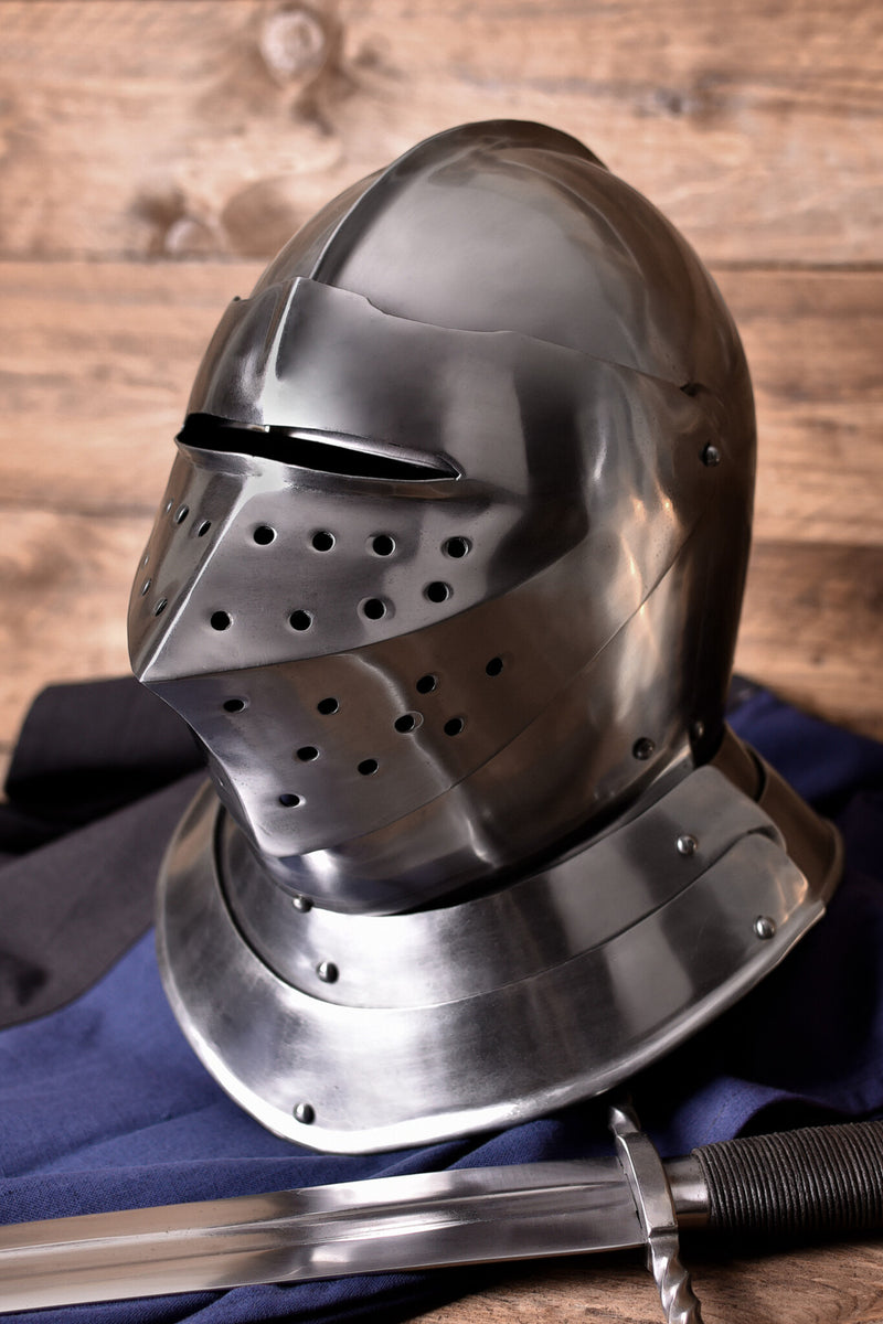 Vroeg 16e eeuwse gesloten helm, 1-1.2 mm