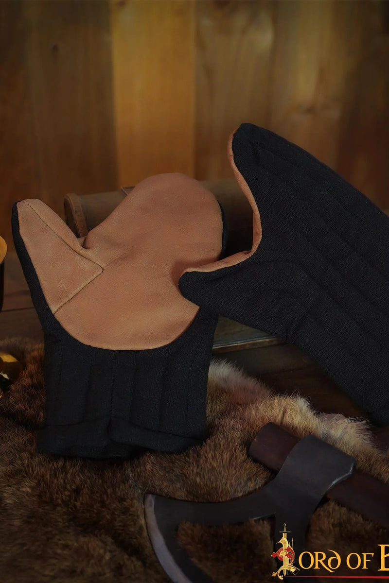 Gevoerde wanten, muffs voor reenactment, zwart