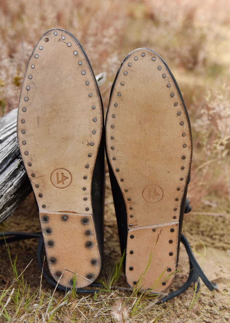 Viking schoenen Jorvik met nagels, zwart