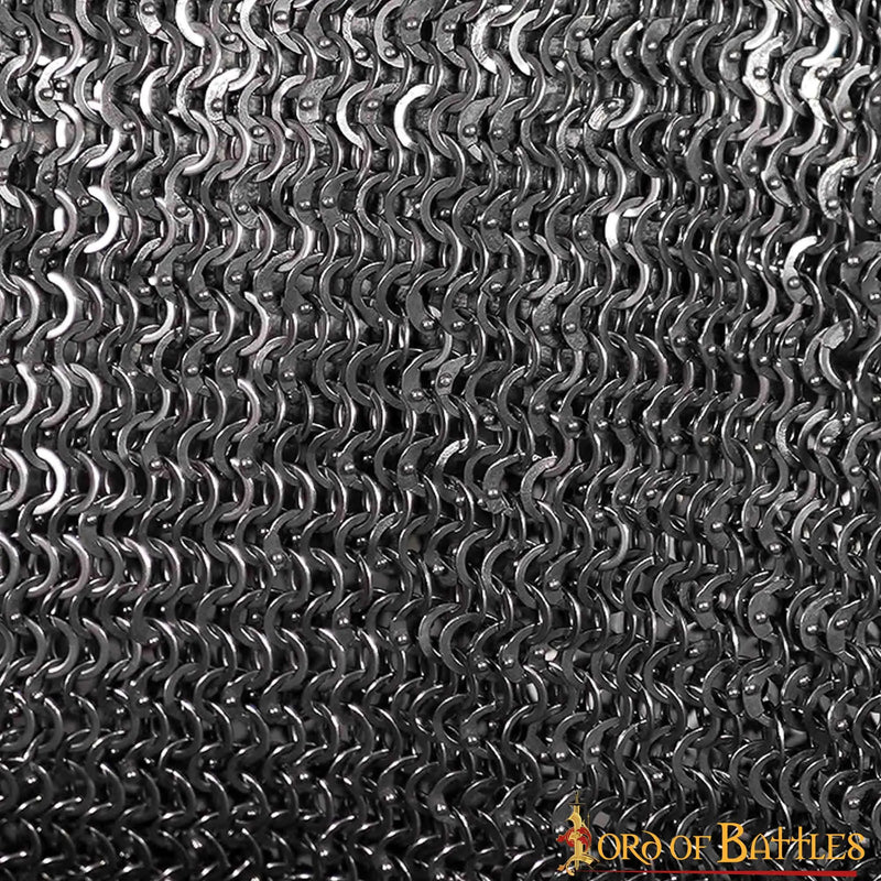 Hauberk met split, platte ringen, ronde klinknagels 9 mm