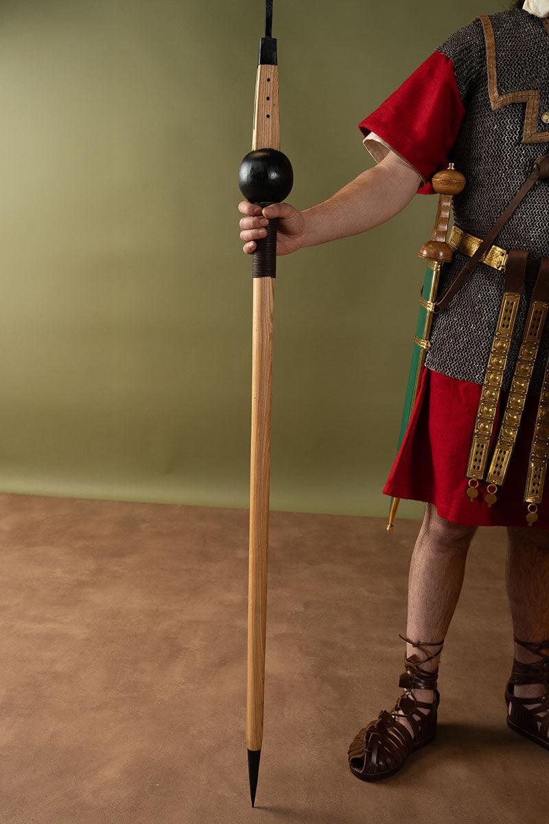 Traditional Roman pilum, semi-sharp
