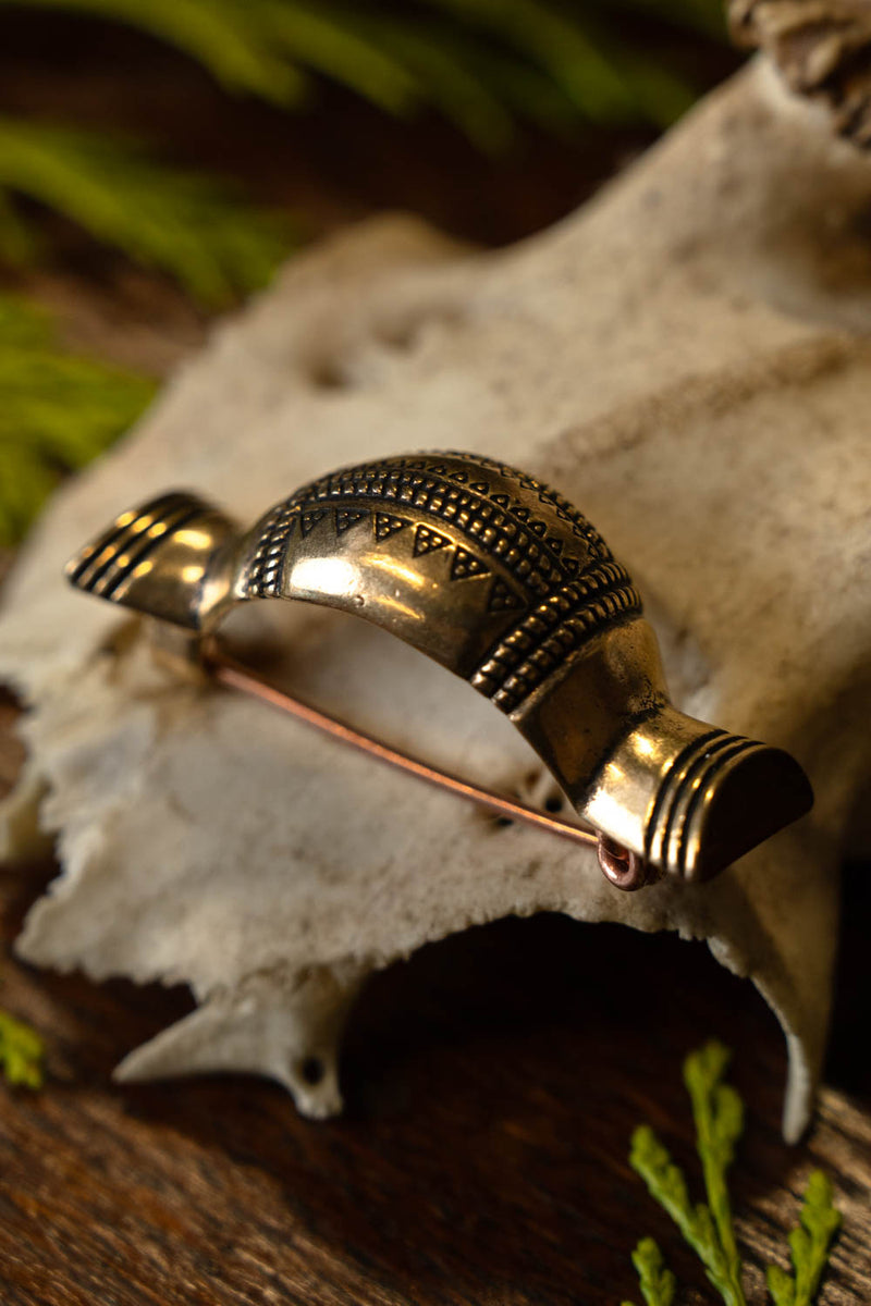 Vendel fibula, brons